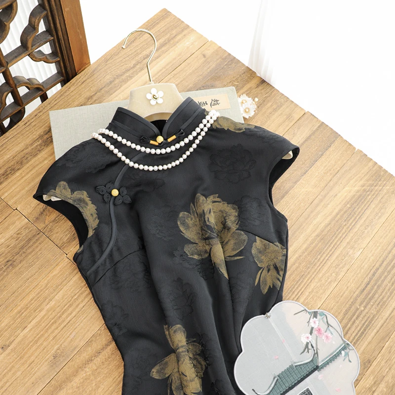 俏娘鱼2025夏季新款素雅改良黑色复古新中式月牙袖旗袍女日常可穿