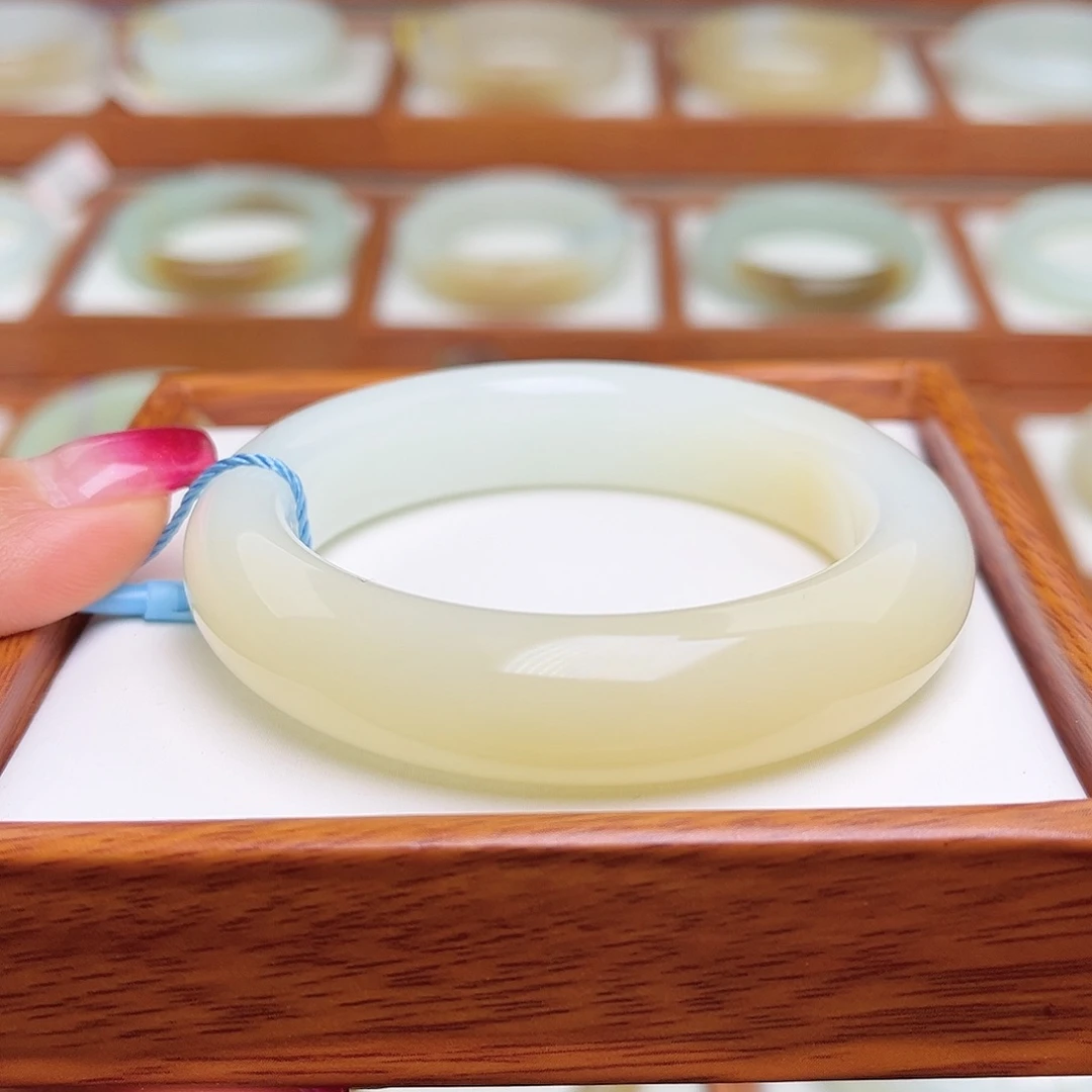 和田玉手镯未镶嵌53.1