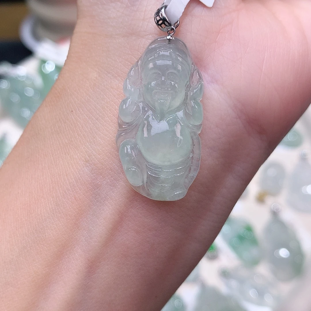 颈饰18K金镶嵌翡翠福利