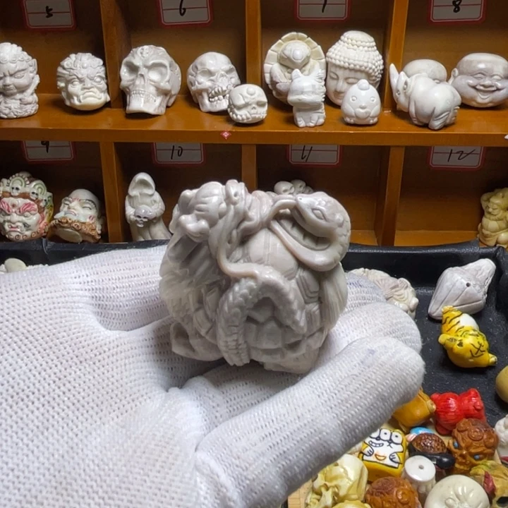 荷***香非金属皮质配饰鹿角雕刻玄武