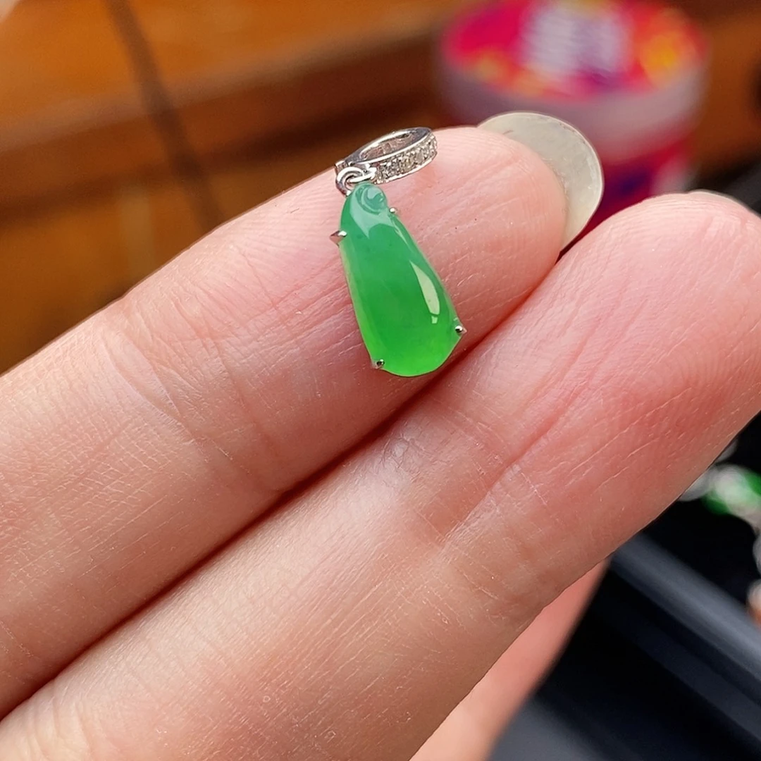 翡翠18K金镶嵌吊坠(不含链)瓜瓜小提溜万能扣头