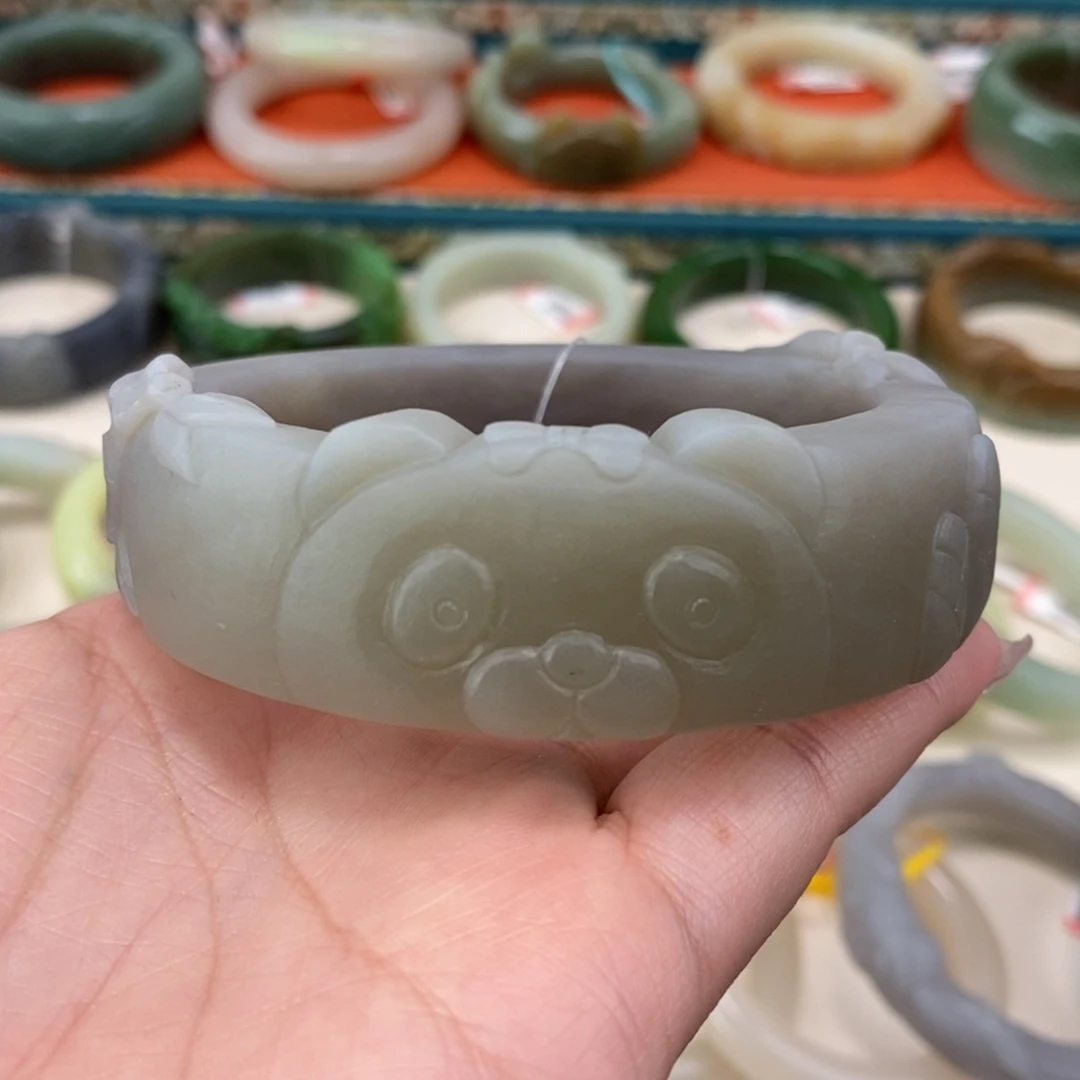 和田玉未镶嵌手镯61定制