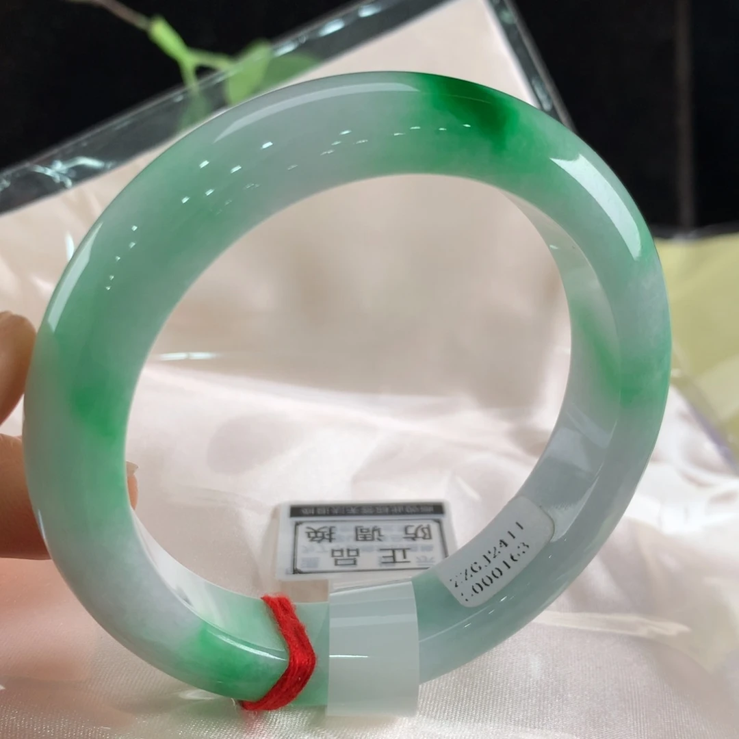 翡翠手镯未镶嵌111-0163