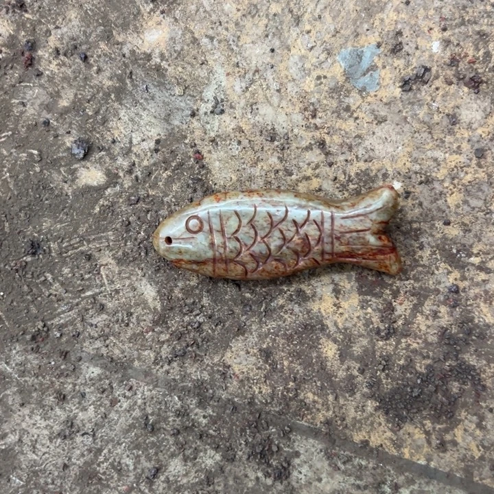 和田玉（黄玉）未镶嵌把件