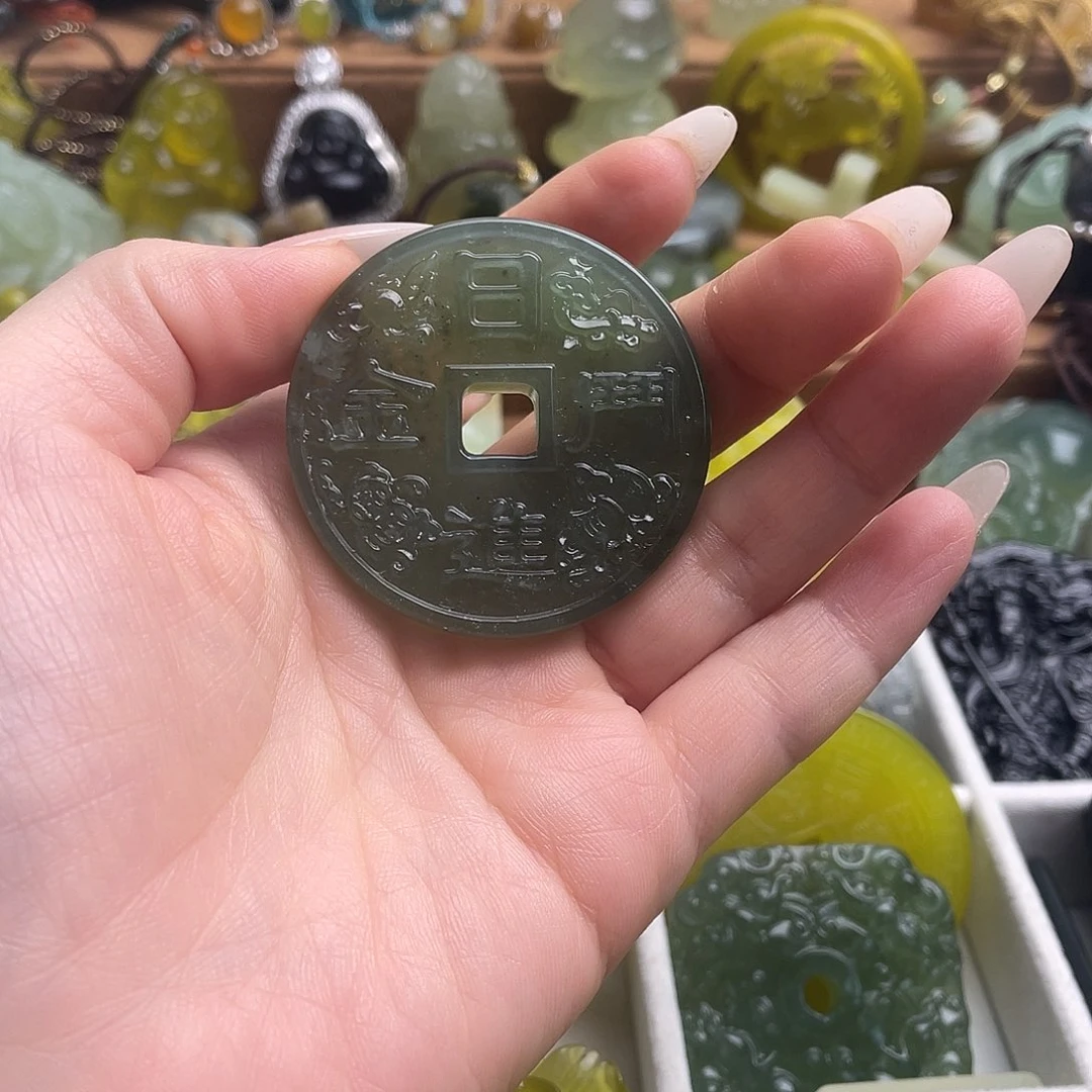 快***仙蛇纹石玉未镶嵌颈饰