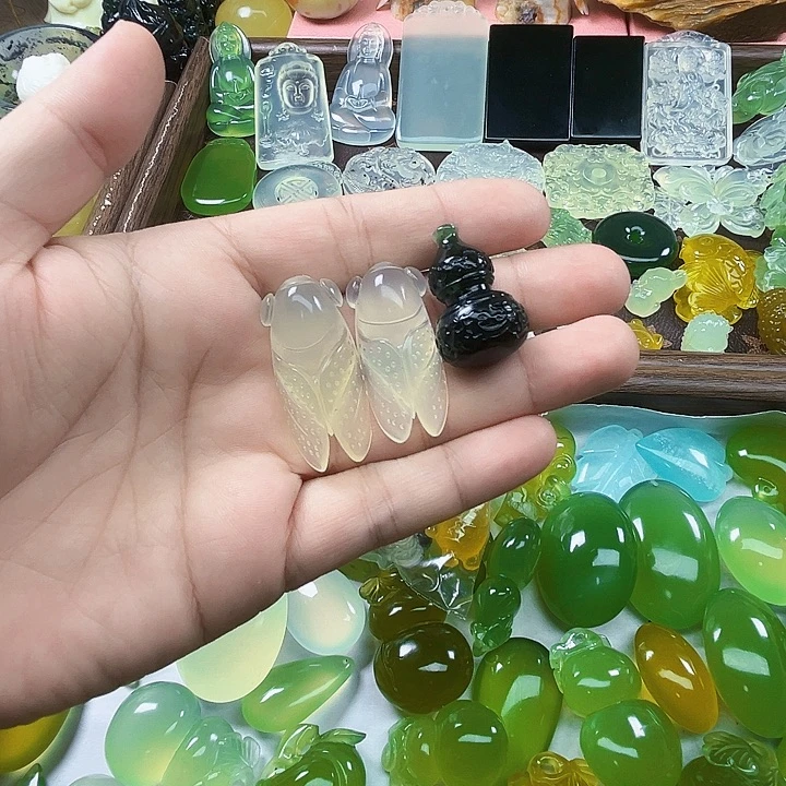 虾***仁岫玉未镶嵌吊坠(不含链)