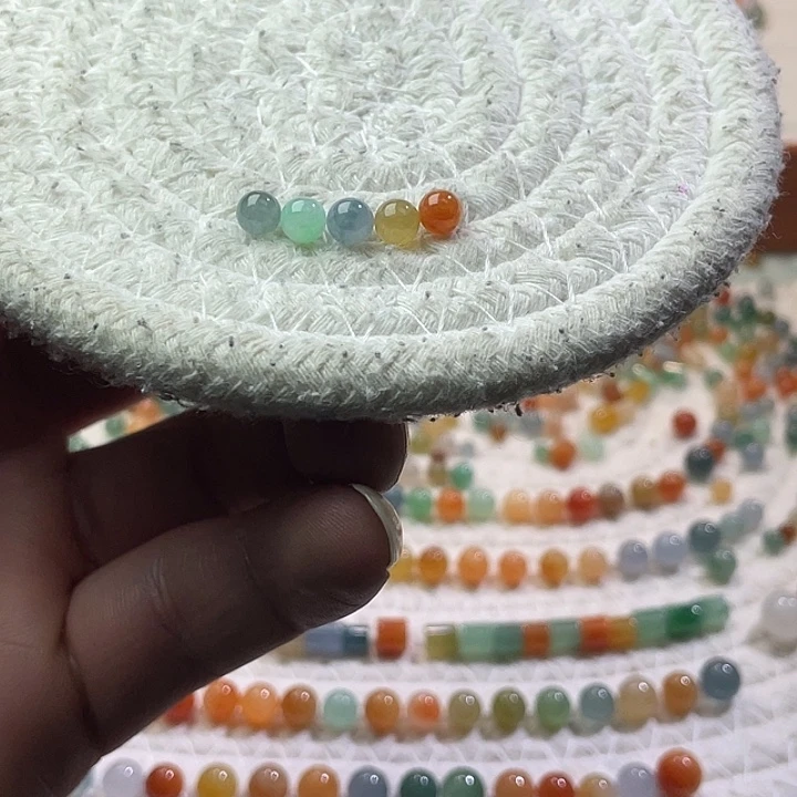 翡翠散珠未镶嵌定制翡翠卡5+，一组