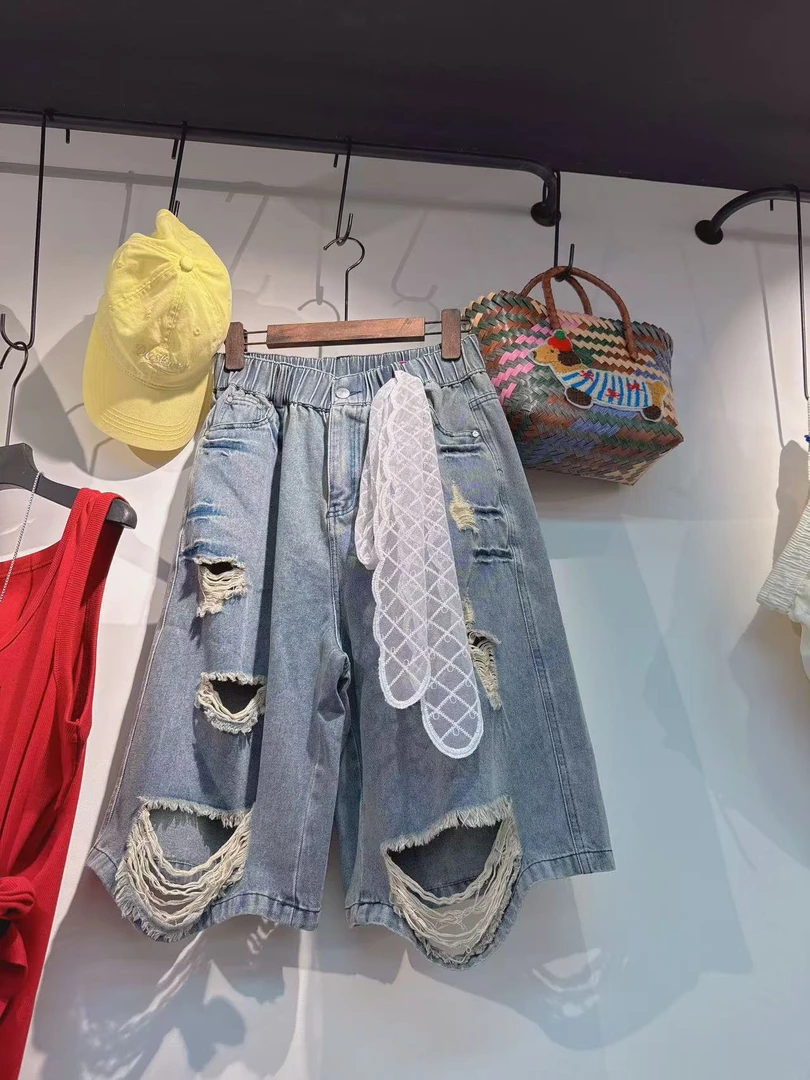 W阿薇-特大码300斤五分破洞短裤