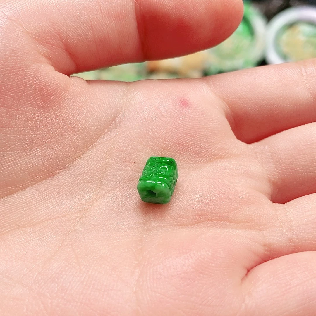 翡翠手镯未镶嵌纯天然缅料a货翡翠