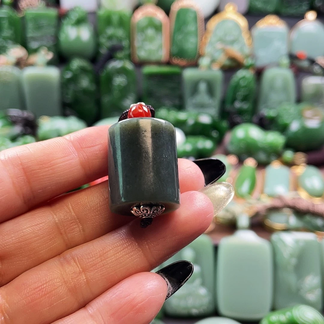 和田玉挂件未镶嵌为**战