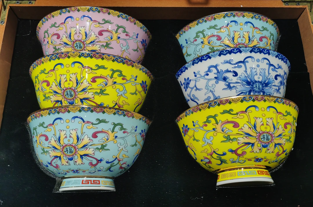 4.5英寸金边缠枝福米饭碗礼盒装