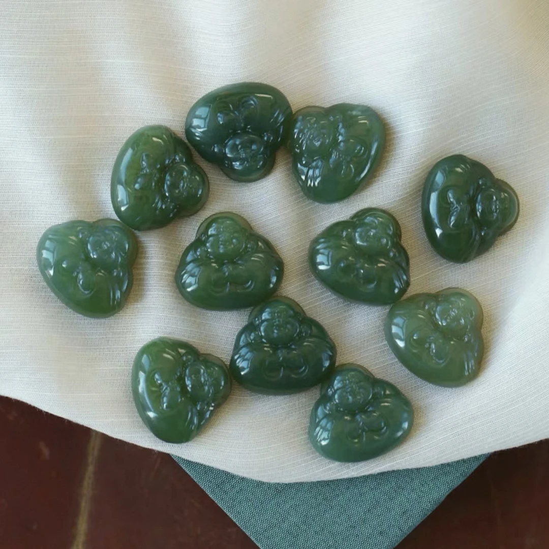 和田玉佛公抱抱佛 BY102