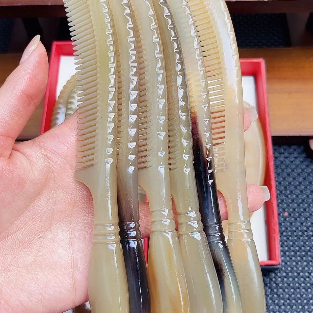 纯手工制作纯牛角梳子