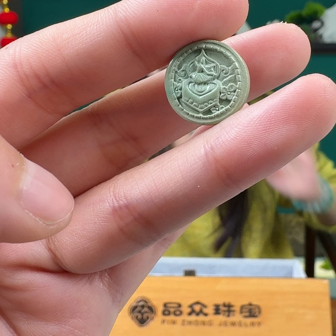 绿松石未镶嵌挂件