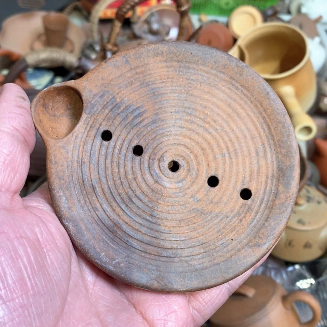 盖碗冲泡后汤色清澈透明