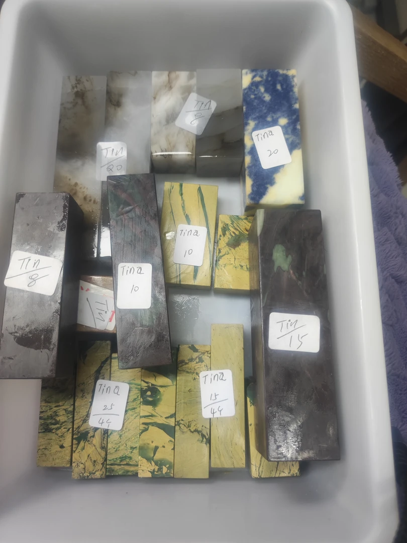 Tin老师～云南水墨章料石头