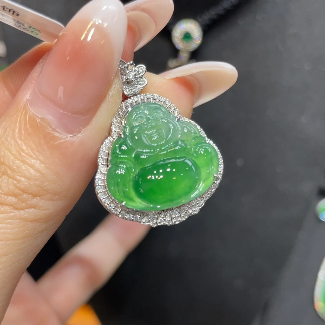 翡翠18K金镶嵌颈饰天然缅甸翡翠a货