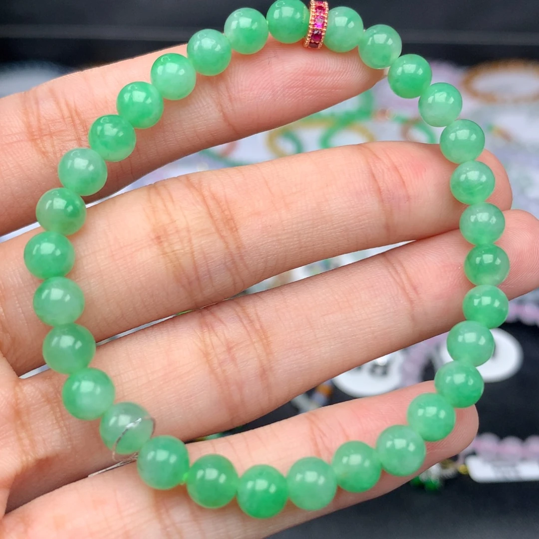 翡翠手链未镶嵌卡