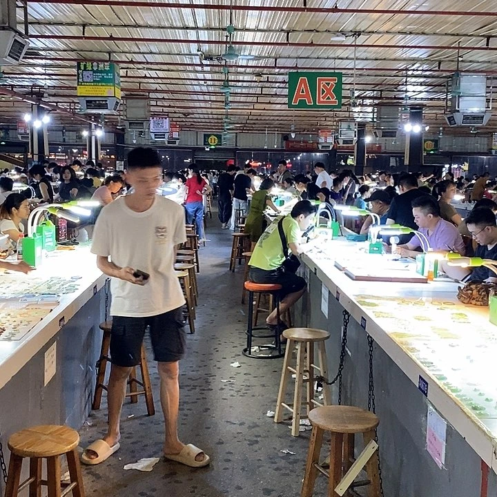 定制翡翠未镶嵌不拍