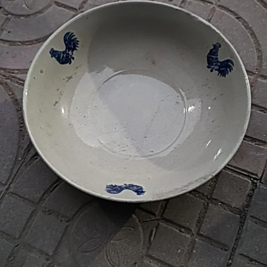 库存微瑕大碗一个