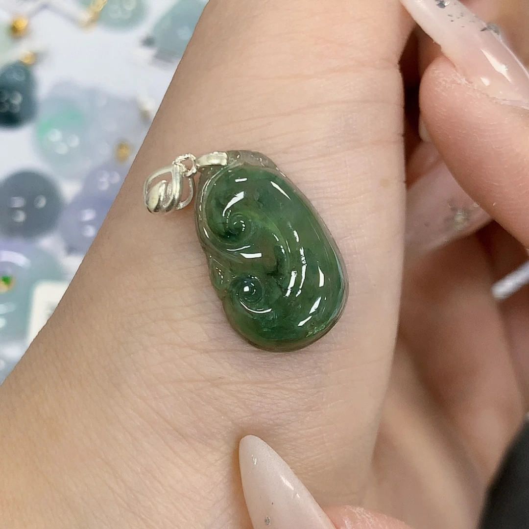 颈饰未镶嵌翡翠翡翠