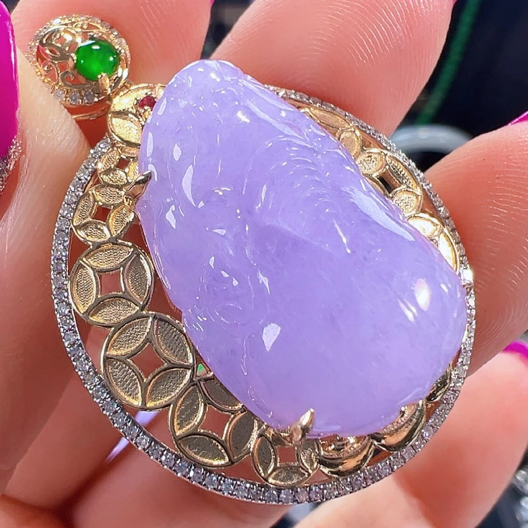 翡翠18K金镶嵌颈饰签收后24小时鉴赏期