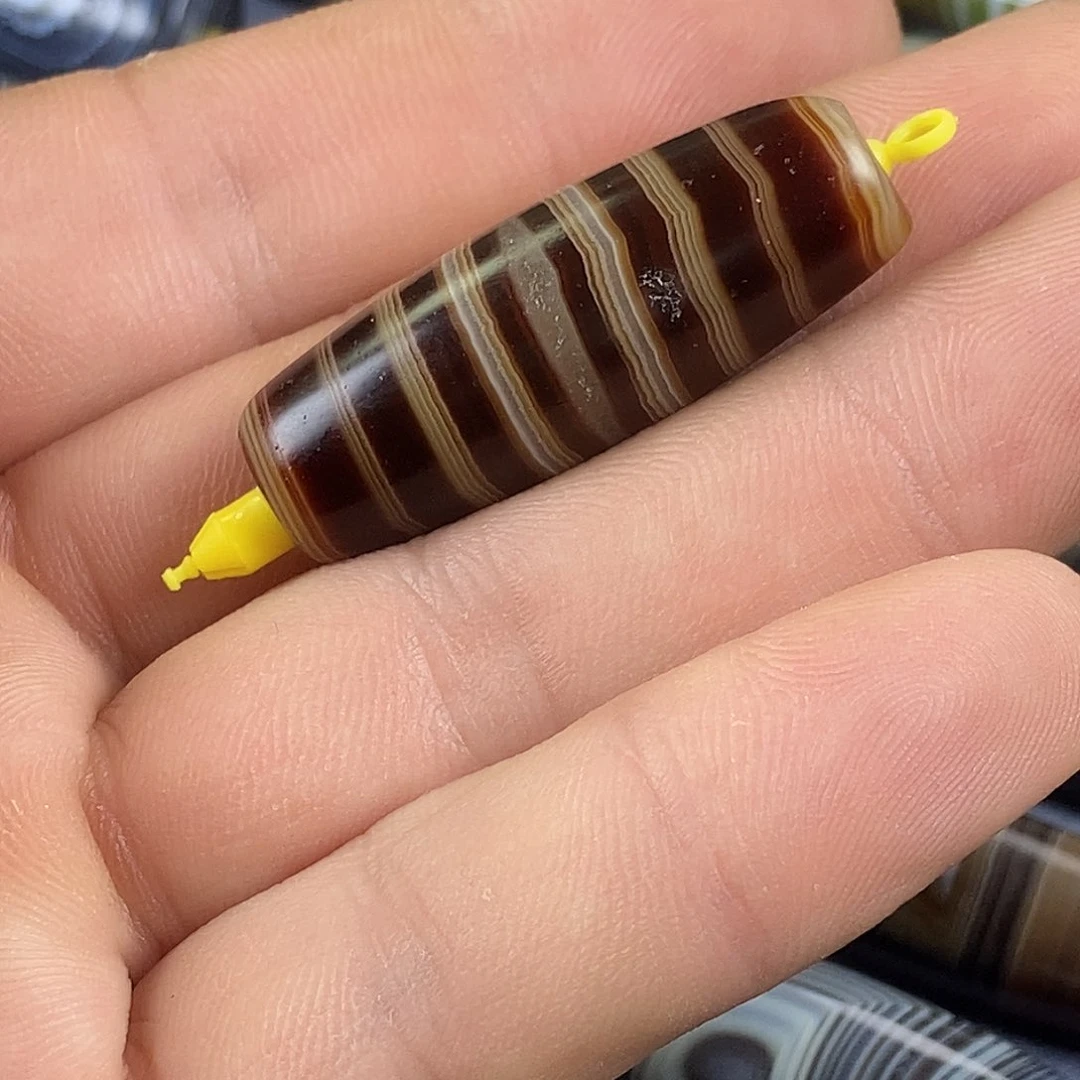 未镶嵌颈饰玛瑙/玉髓M****d