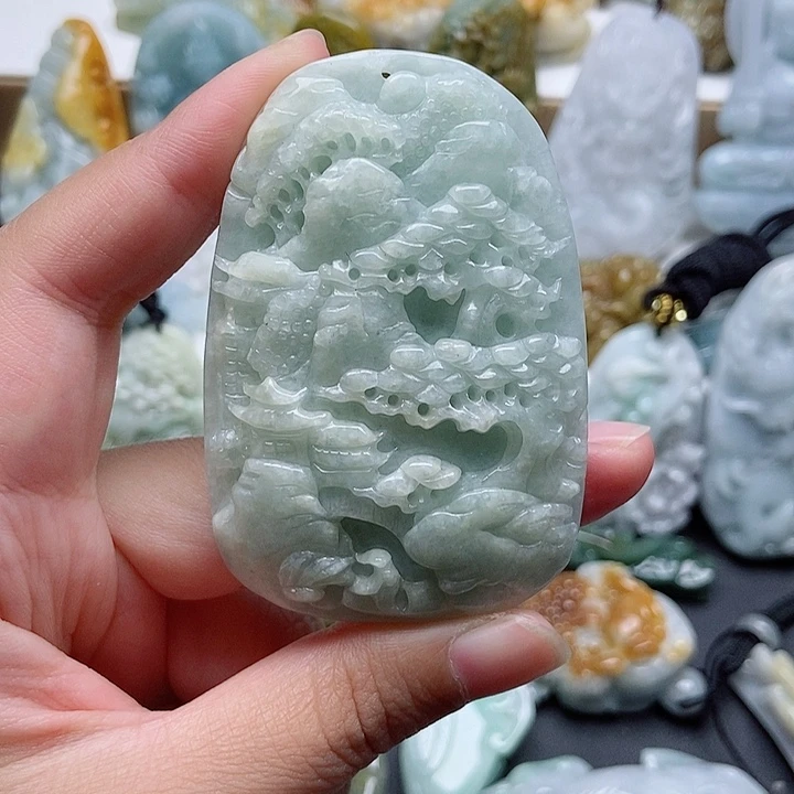 翡翠未镶嵌颈饰翡翠