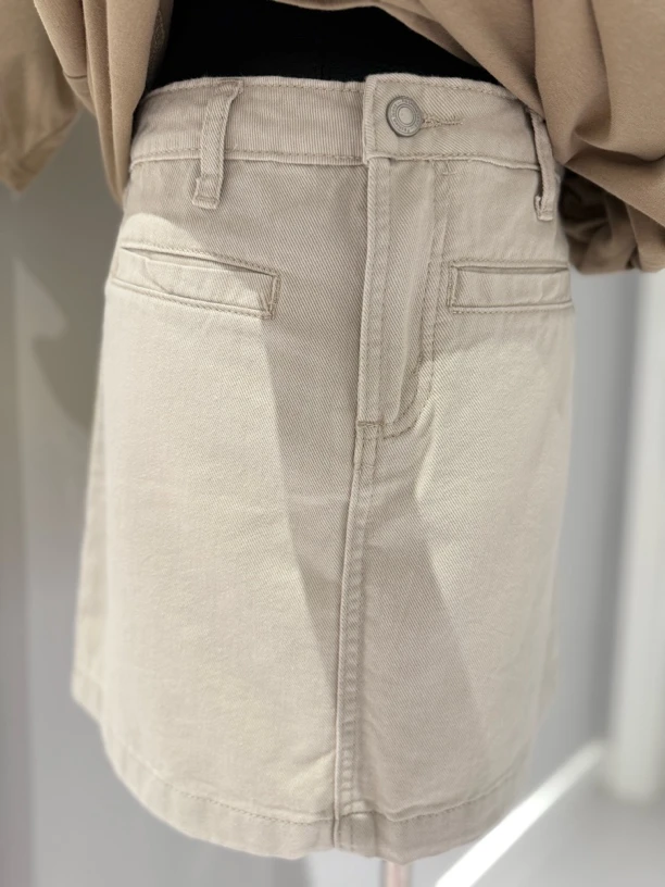 极简ins休闲短裙