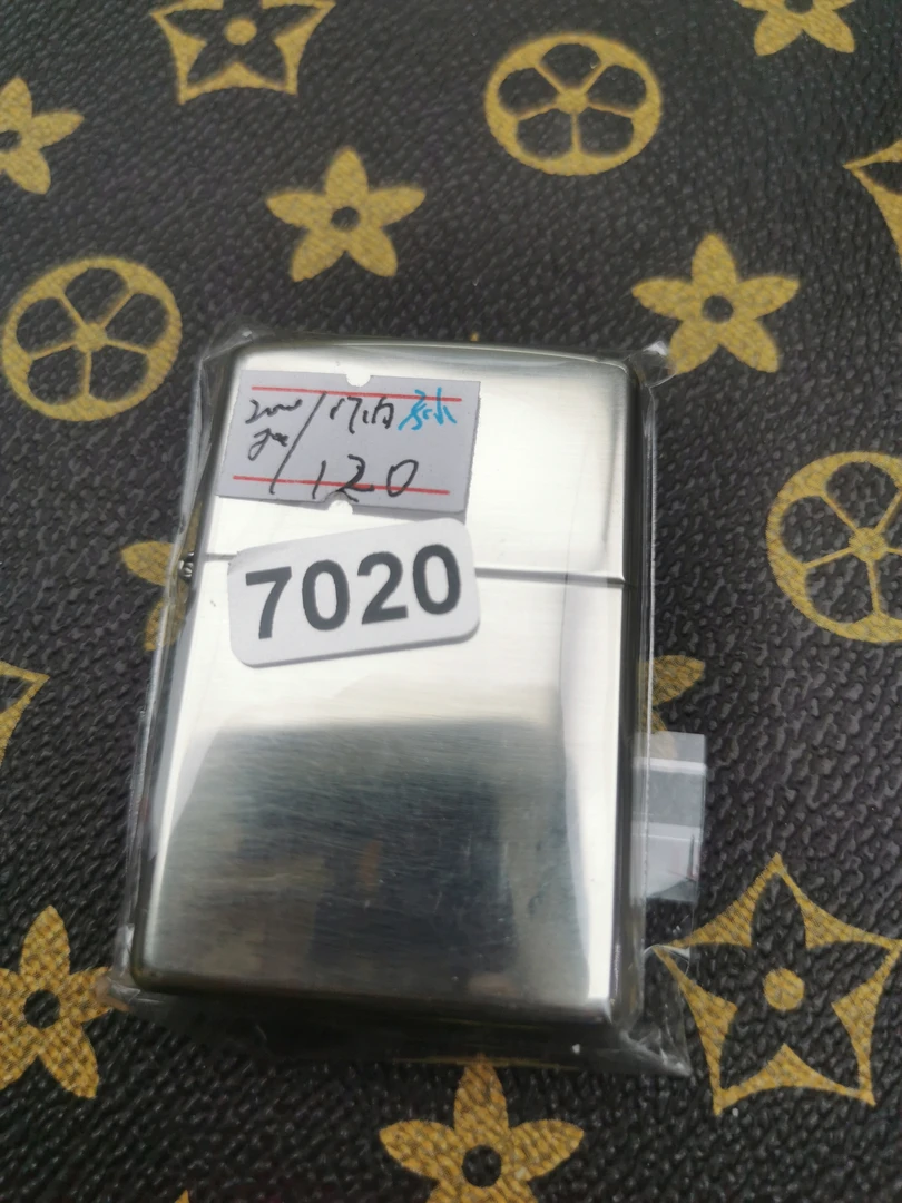 Zippo打火机回血2000双底F镀银光板-7020