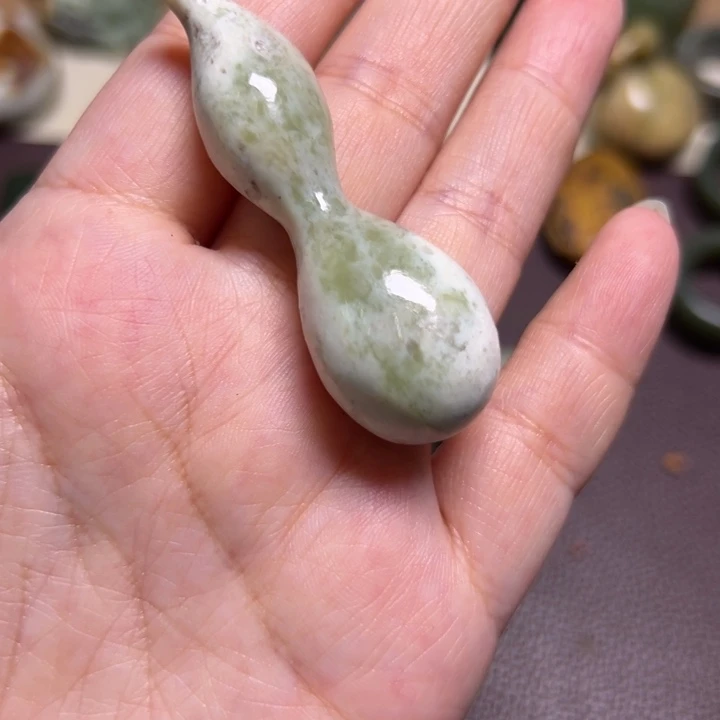 岫岩河磨玉（透闪石质玉）未镶嵌颈饰