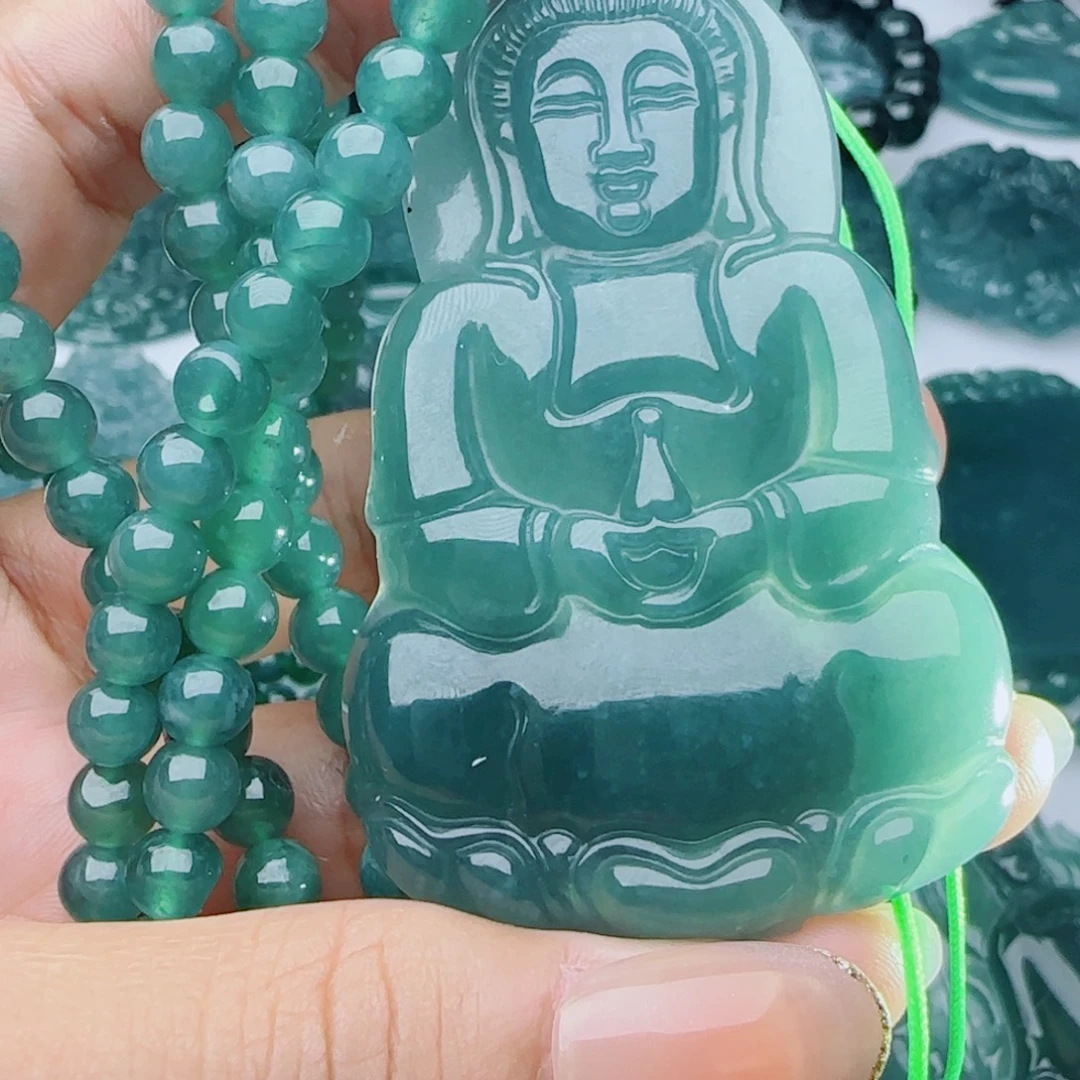 颈饰未镶嵌翡翠多样性发货天然的A货翡翠