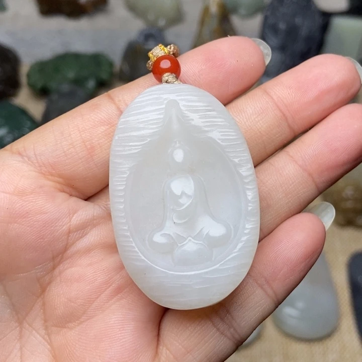 和田玉未镶嵌颈饰