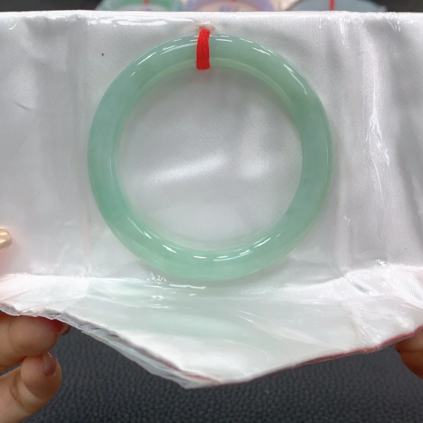 【闪购商品】翡翠手镯未镶嵌翡翠