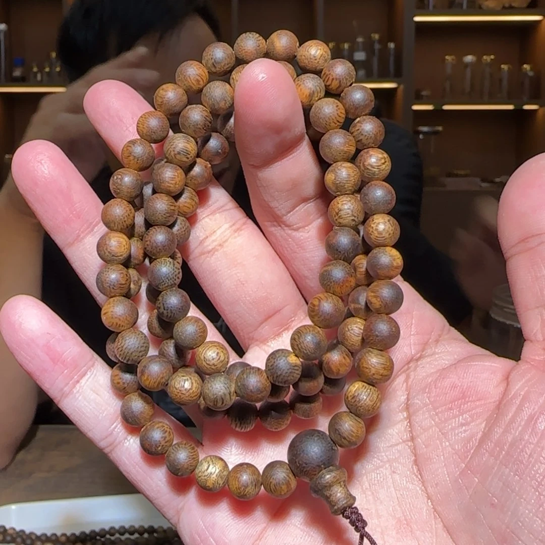 沉香手串多圈白圆珠0.7/22g多样性发一条