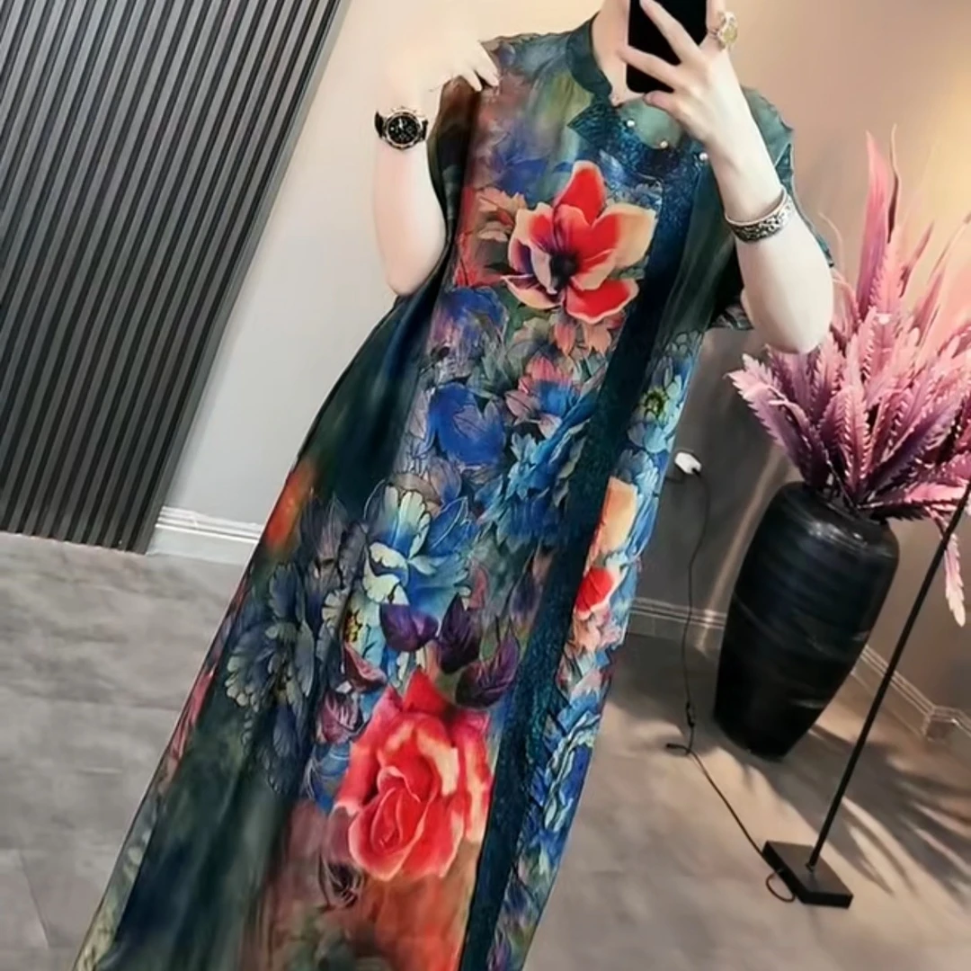 70款时尚高端大气印花中式款美裙。