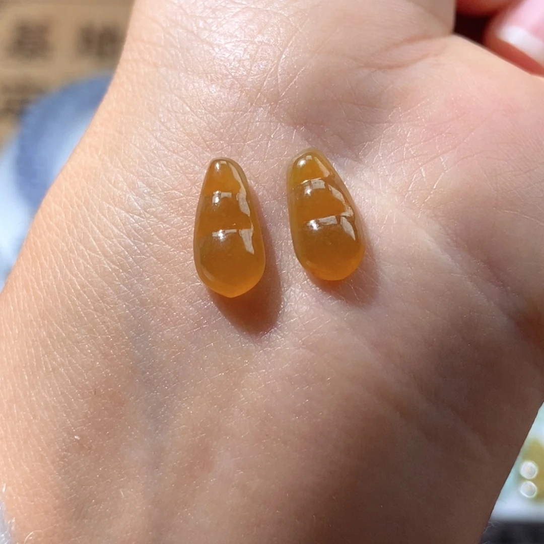 定制翡翠未镶嵌翡翠12.3×6.1×2.8