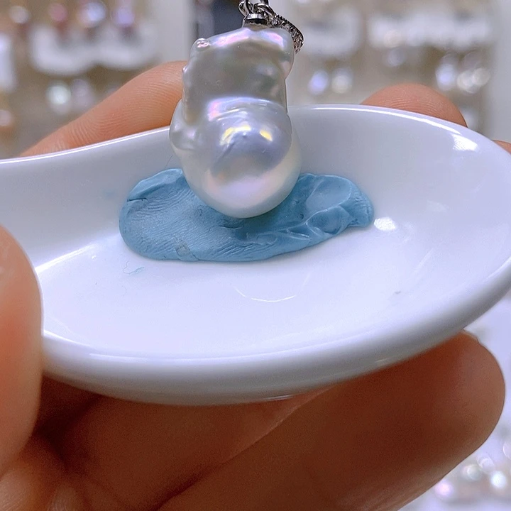 淡水珍珠颈饰合金