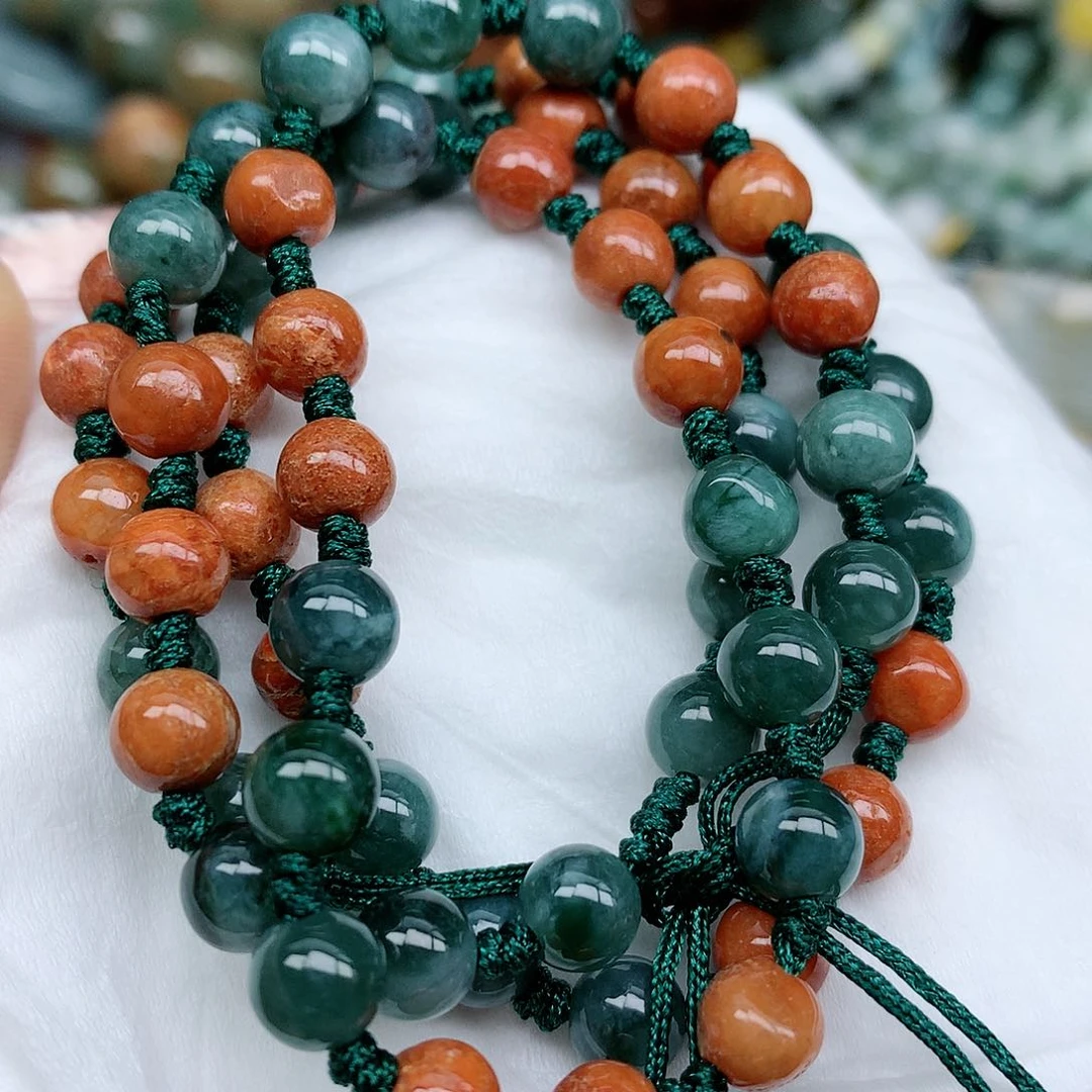 翡翠颈饰未镶嵌吊坠