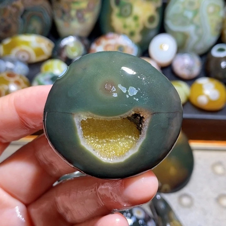 未镶嵌玛瑙/玉髓珠宝半成品152