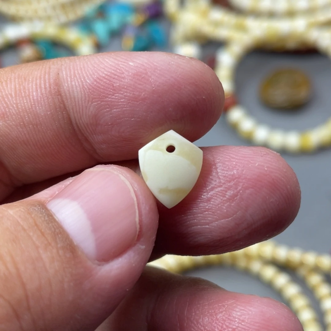 琥珀珠宝奇石未镶嵌3