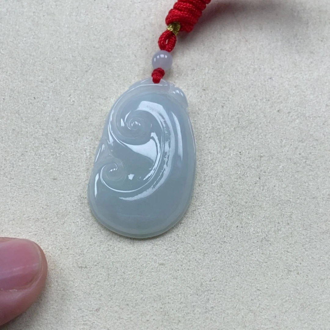 翡翠未镶嵌颈饰如意吊坠