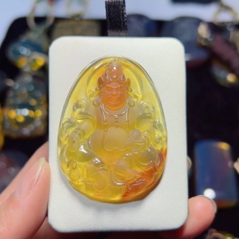 琥珀颈饰未镶嵌金珀飘红蜜黄财神吊坠