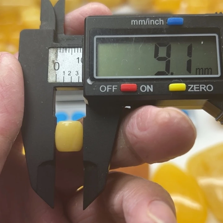 琥珀（矿物珀）未镶嵌裸石