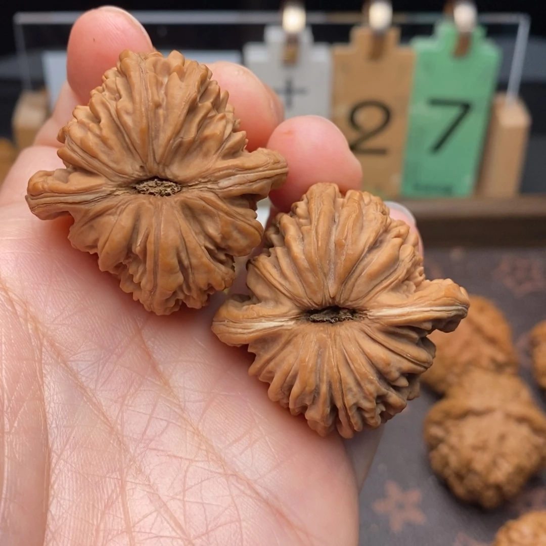 文玩核桃把件四座楼40