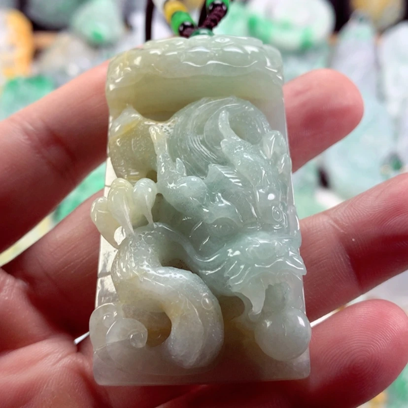 【闪购商品】翡翠吊坠(不含链)未镶嵌