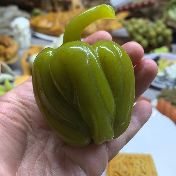 未镶嵌蛇纹石玉摆件