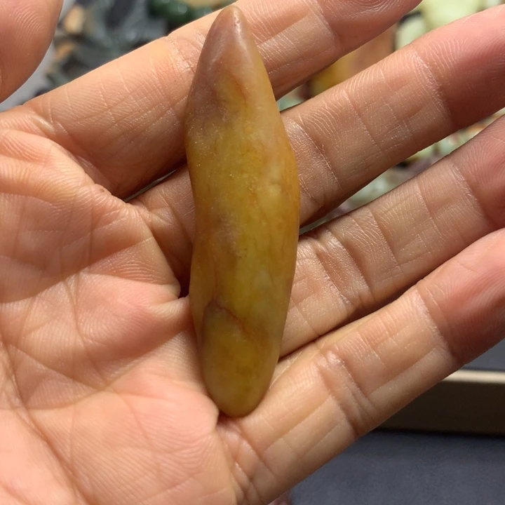 岫岩河磨玉（透闪石质玉）未镶嵌珠宝奇石