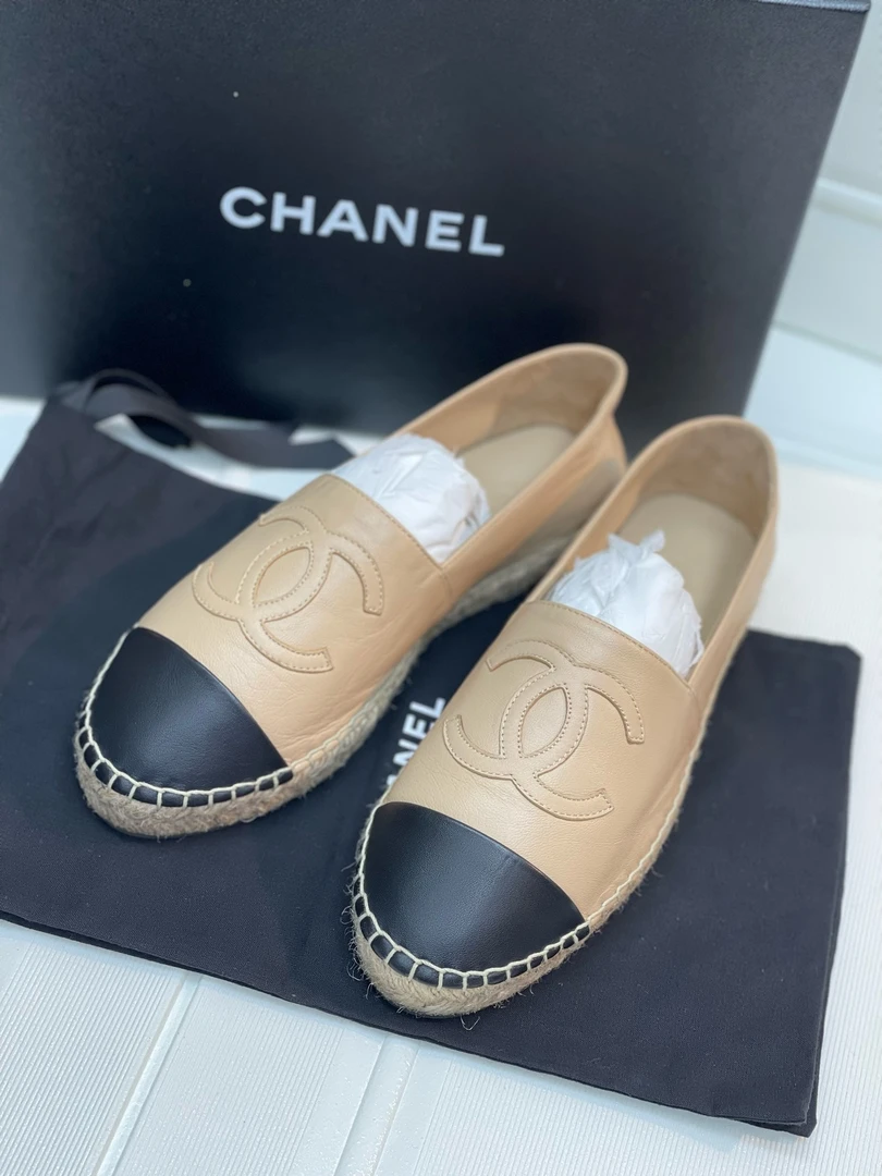 未使用 Chanel/香奈儿 Chanel 全新闲置经典配色渔夫鞋37码