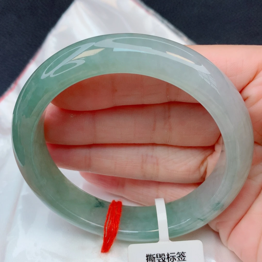 翡翠未镶嵌手镯58.5圈 冰湖水绿半山水意境有纹有棉